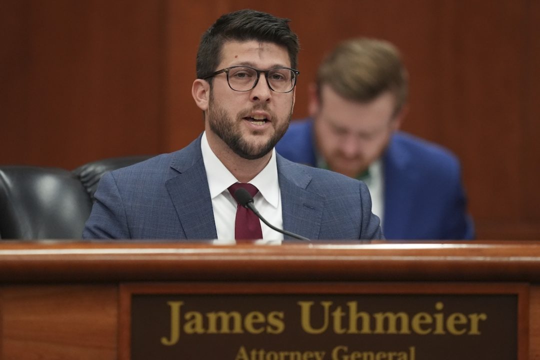 Nullification? Ignore Judge’s Immigration “Order,” Florida AG Tells State Law Enforcement Nullification? Ignore Judge’s Immigration “Order,” Florida AG Tells State Law Enforcement