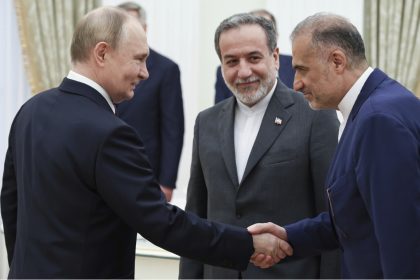 Iranians Meet With Putin