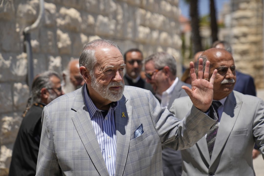 Huckabee Angry at Israel Over Christian Visa Process Huckabee Angry at Israel Over Christian Visa Process