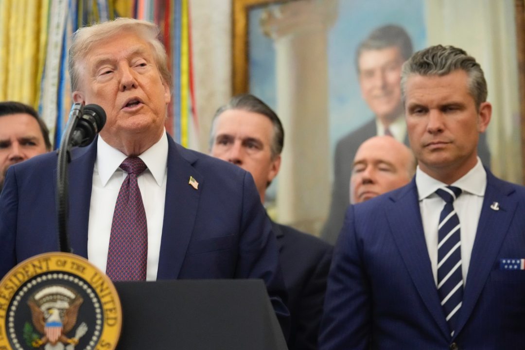 Trump: U.S. Destroys TdA Terror-gang Drug Boat; Hegseth: More Strikes Ahead Trump: U.S. Destroys TdA Terror-gang Drug Boat; Hegseth: More Strikes Ahead