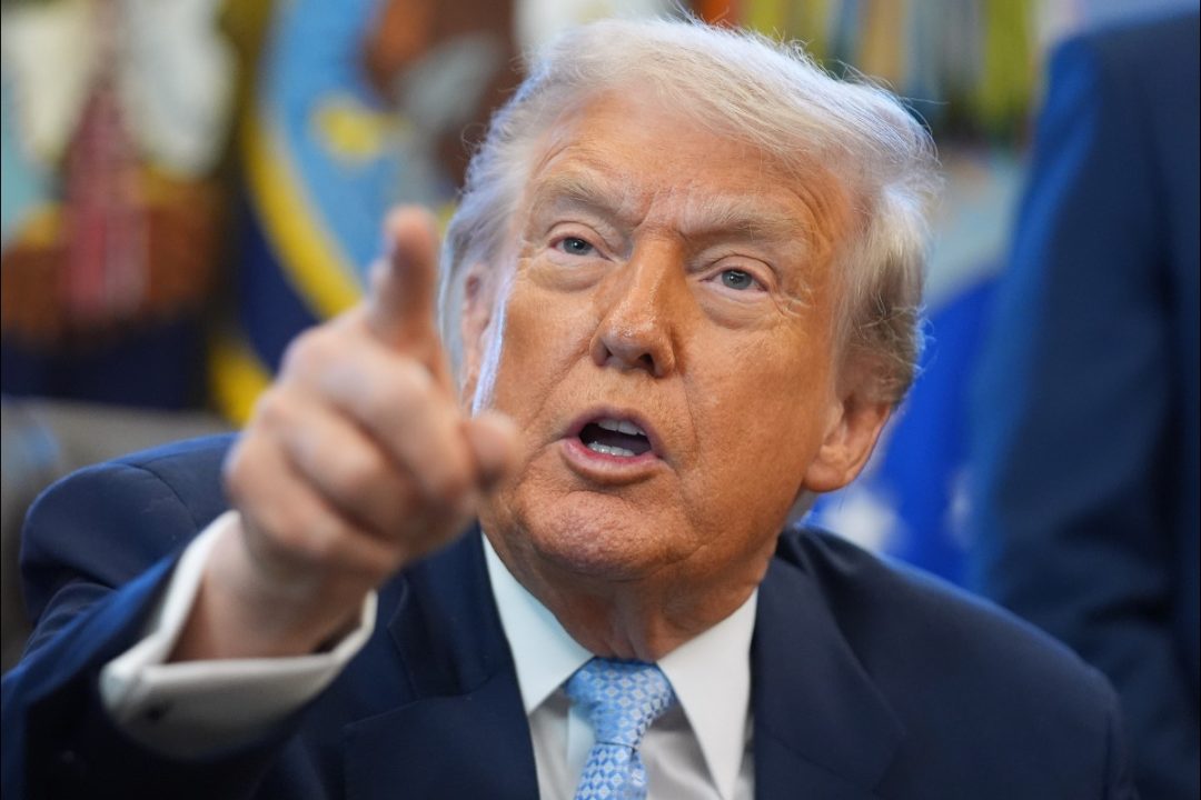 Trump Accuses Six Democrats of Sedition After They Urged Military Members to Disobey “Illegal Orders”