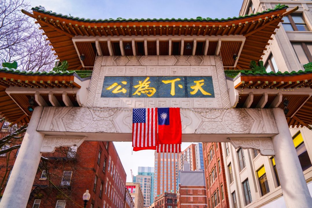 Warning: Pseudo-elites Encouraging Immigrants to Segregate, Not Assimilate