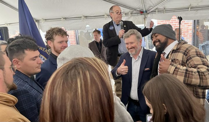 Massie’s Campaign HQ Launch Draws Large, Excited Crowd