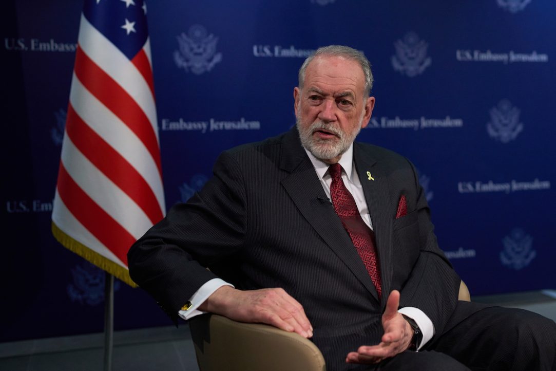 “Leave TODAY”: Huckabee Orders Embassy Staff Out as American Troops Arrive in Israel