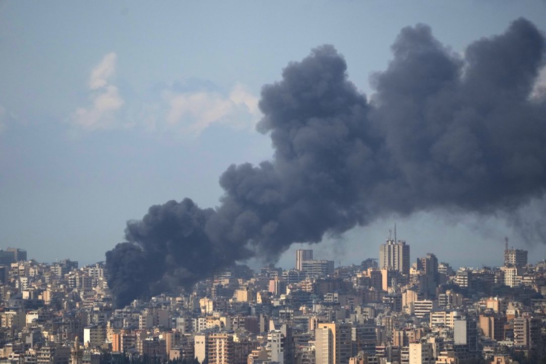 Reports: Iran Recloses Strait of Hormuz After Israel Bombards Lebanon, Undermining Ceasefire