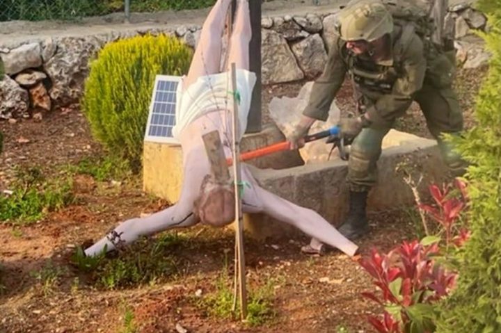 IDF Validates Photo of Soldier Sledgehammering Effigy of Jesus Christ; Outrage Continues