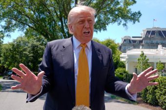 Trump Opposed Sending Weapons to Kurds for Iranian Opposition, Knew Weapons Would “Never Get There”