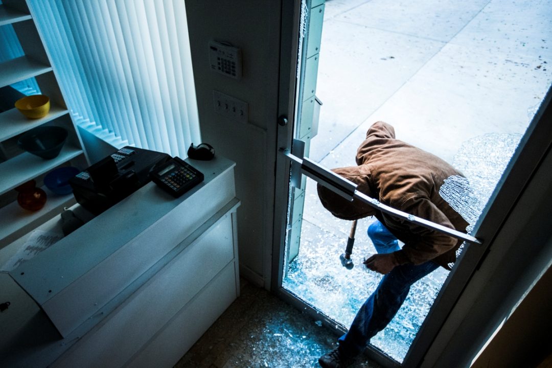 Oregon Jury Rejects Burglar’s $10 Million Suit Against Business Owner Who Shot Him in the Act