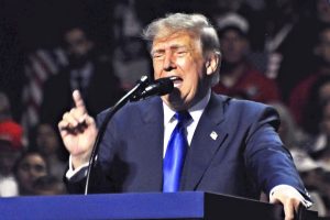 Trump Vows Inflationary $5K Check to Every American if GOP Wins Midterms