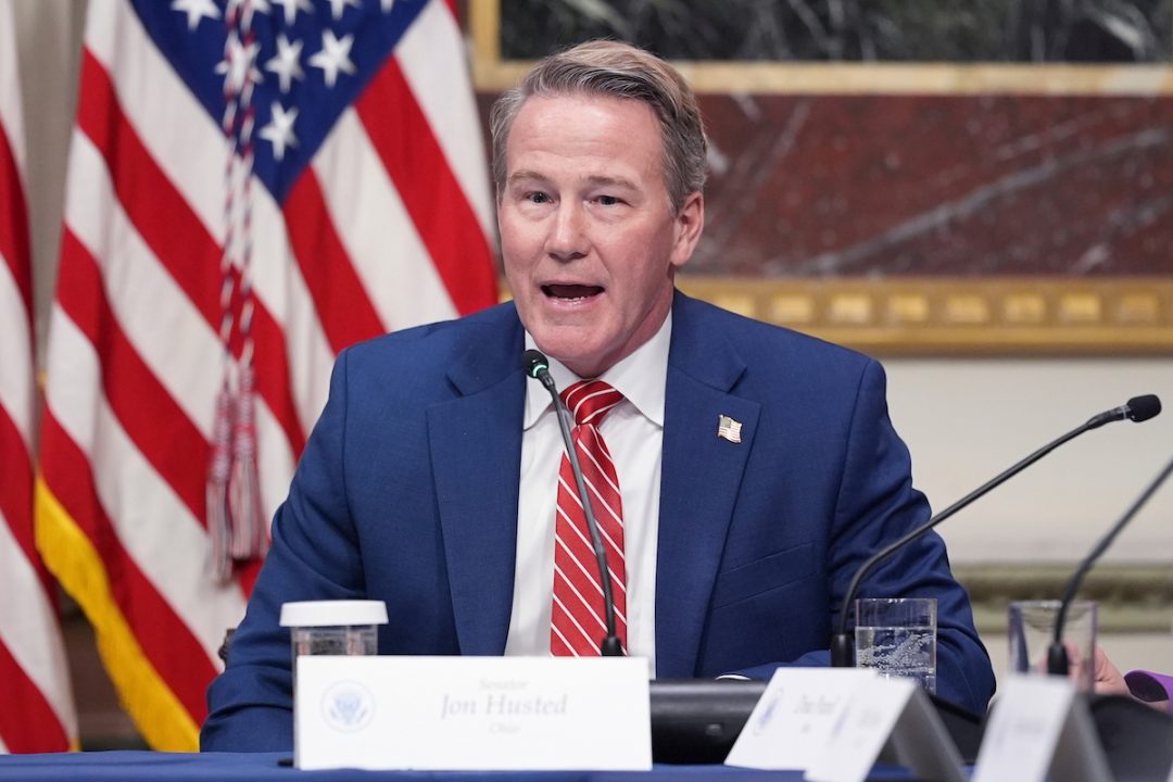 Republicans Try to Distance Themselves From Iran War While Keeping It Going