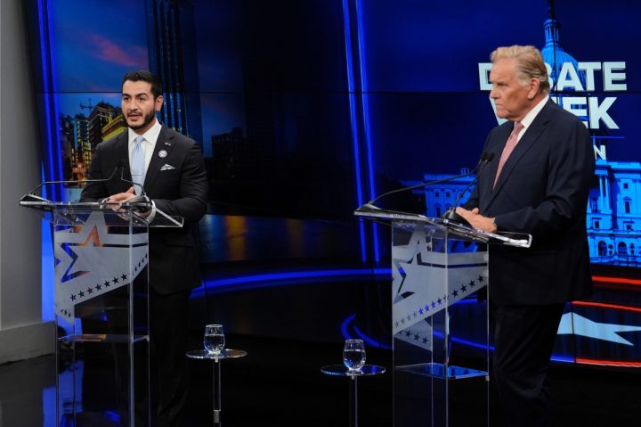 Midterm Dilemma: Neocon Republicans or Socialist Democrats?
