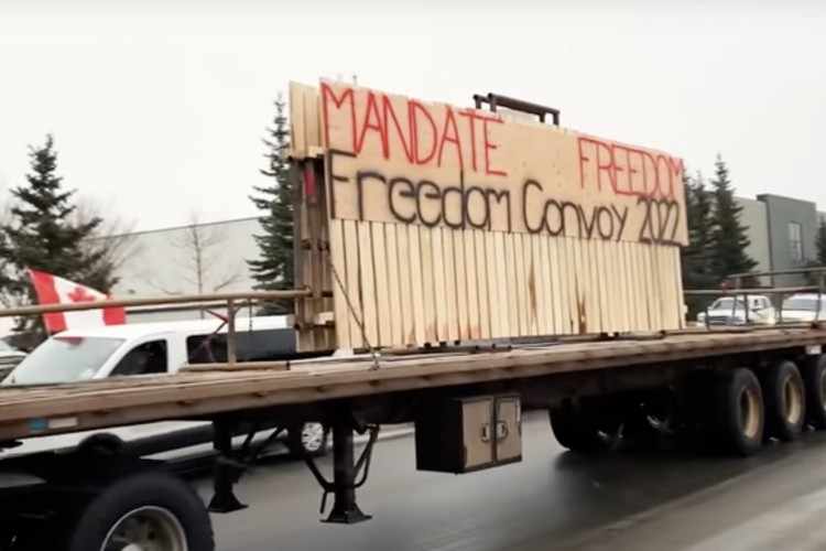 Canadian Truckers Clog Ottawa, Block Border to Protest Covid Tyranny